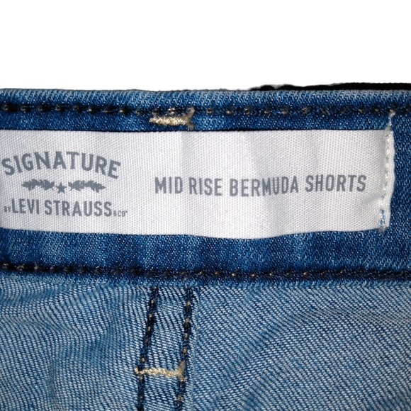 Levi's Mid Rise Cuffed Fringed Hem Bermuda Shorts Womens 10 - Picture 4 of 5